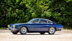 Едно от 224 произведени Lamborghini 400 GT 2+2 отива на търг