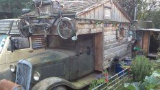 Citroen от 1937 г. бе превърнат в уникална къща