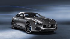 Maserati показа първия си хибрид