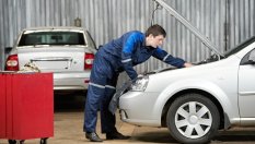 Колко често трябва да се сменят техническите течности в автомобила?