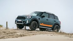 Шампиони в рали "Дакар" доработиха Mini Countryman 