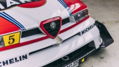 Защо тази 25-годишна Alfa Romeo 155 струва един милион евро? 