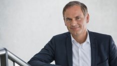 Шефът на VW отрече масови съкращения