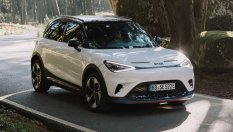 Производител на литий иска да купи част от Smart