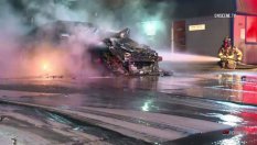 Tesla Model S се запали два пъти за минути