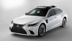 Toyota превърна новия Lexus LS в безпилотен модел (ВИДЕО)