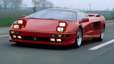 Възраждат италиански суперавтомобил с V16 двигател