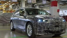 BMW показа как сглобява електрическия си кросоувър