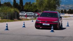 VW Passat не успя да покрие „Лосовия тест“