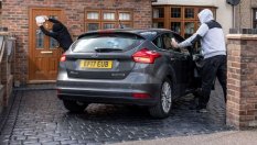 Отказват да застраховат модели на BMW, Mercedes и Range Rover