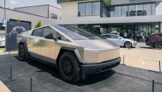 Tesla Cybertruck вече струва с 18 000 евро по-малко