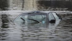 След дъждовното лято пазарът се напълни с "удавени" коли
