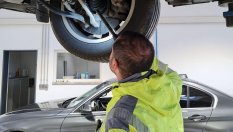 Съд блокира закон за край на техническите прегледи