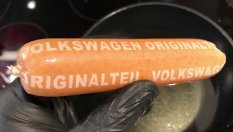 Защо Volkswagen продава повече кренвирши, отколкото автомобили