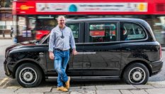 В Лондон тръгна първото електрическо такси