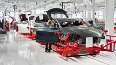 Tesla съкращава 7% от работниците си
