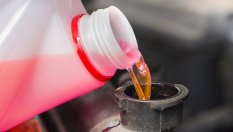 Как се прави и на какво вреди евтиният антифриз