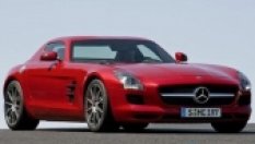 Това е Mercedes-Benz SLS AMG Gullwing