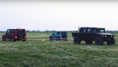 Hummer H1 бие по дърпане три всъдехода наведнъж