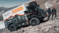 Захранван от слънчева енергия камион постави световен рекорд