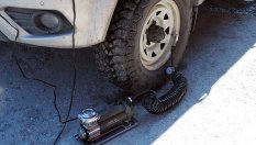 Конспирация или физика: защо манометърът на компресора винаги лъже