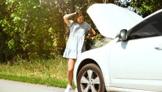 Повечето шофьори не могат сами да отстранят и малка повреда