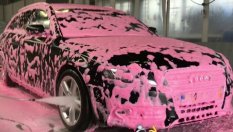 Вреди ли наистина розовата пяна от автомивката