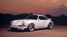 28-годишно Porsche се превърна в уникална суперкола