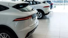 Защо богатите руснаци купуват две еднакви луксозни коли