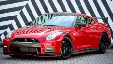 Nissan остави европейците без GT-R