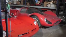 Най-голямата колекция от редки класики гние в склад