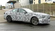 Mercedes остави C-класата с максимум 4 цилиндъра