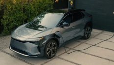 Toyota: Хората най-после виждат реалността за електромобилите