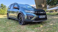 Най-икономичната Dacia: тестваме новия Jogger Hybrid
