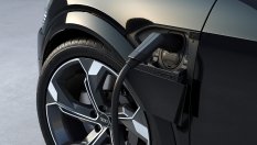 Германия иска 80% от бензиностанциите да имат зарядни за електромобили