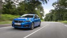 Заради липса на чипове Peugeot връща аналоговите прибори на 308