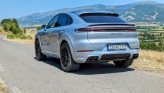 Абсолютната власт: тестваме Porsche Cayenne Turbo E-Hybrid