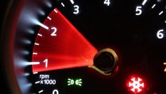 Кой диапазон на оборотите убива двигателя?