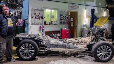 Блогър разглоби Toyota Land Cruiser 300 и показа защо е различна