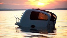 Точно за сезона - плаваща каравана