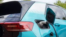 Прогноза: Електромобилите ще поскъпнат рязко