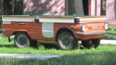 Запорожец се превърна в маса за билярд