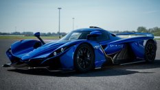 Чешката Praga представи първия си шосеен суперавтомобил