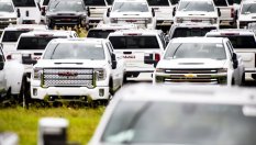 GM оставя нови коли на полето заради липса на чипове