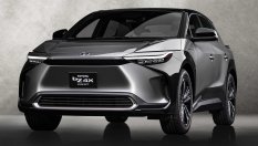 Toyota каза „не“ на тренда в индустрията и поема по друг път