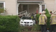 8-годишен влезе в съседска къща с BMW-то на майка си