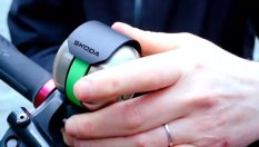 Skoda реши проблем с блъскането на пешеходци от скутери и велосипеди