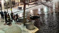 Шофьорка потъна в замръзнал канал и обвини GPS