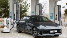 Hyundai показа робот за зареждане на електромобили