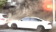 Шофьор научи по трудния начин къде не трябва да пакрира